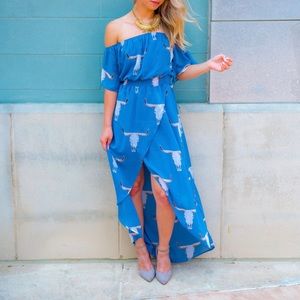 NWT- Bullhead print off the Shoulder dress